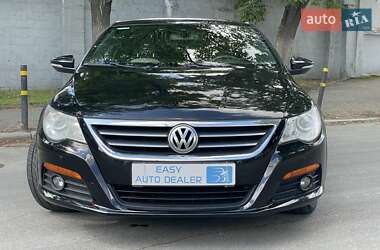 Купе Volkswagen CC / Passat CC 2011 в 