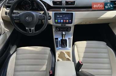 Купе Volkswagen CC / Passat CC 2011 в 