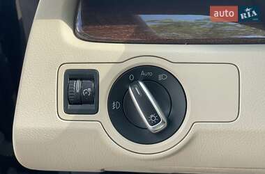 Купе Volkswagen CC / Passat CC 2011 в 