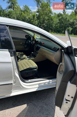 Купе Volkswagen CC / Passat CC 2012 в 