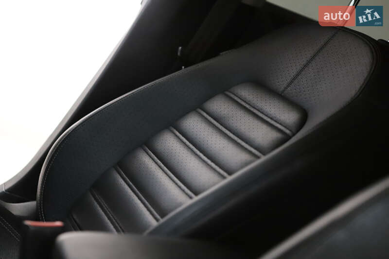 Купе Volkswagen CC / Passat CC 2012 в Дрогобичі