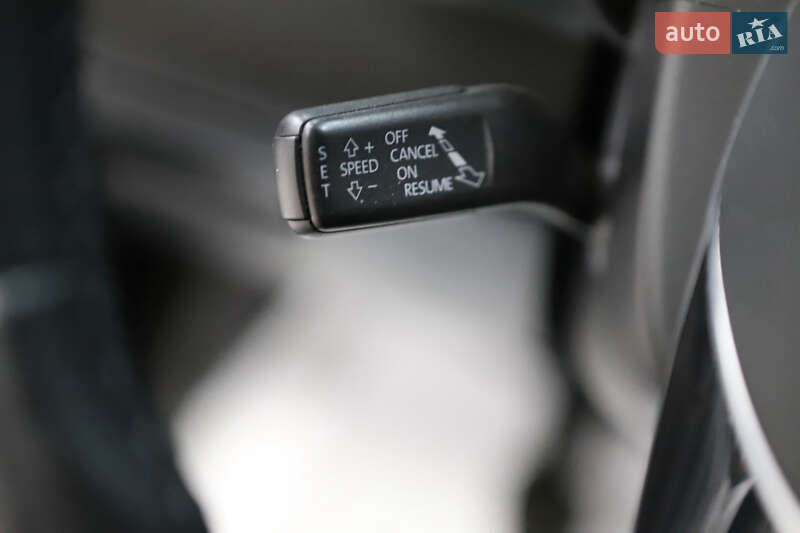 Купе Volkswagen CC / Passat CC 2012 в Дрогобичі