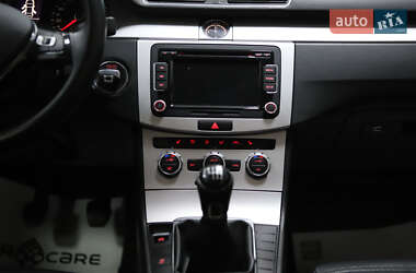 Купе Volkswagen CC / Passat CC 2012 в 