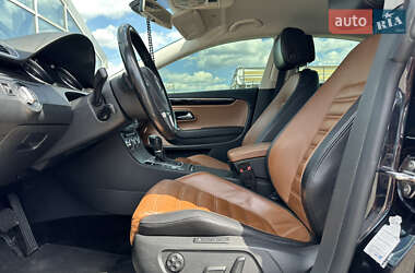 Купе Volkswagen CC / Passat CC 2012 в 