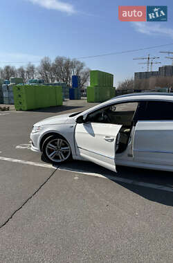 Купе Volkswagen CC / Passat CC 2011 в 