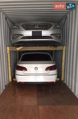 Седан Volkswagen CC / Passat CC 2013 в 