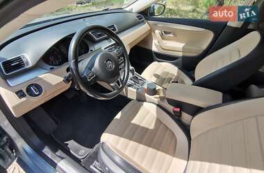 Купе Volkswagen CC / Passat CC 2012 в 