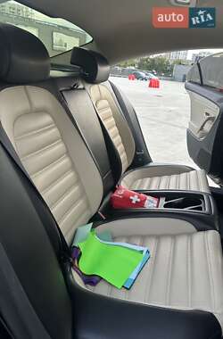Купе Volkswagen CC / Passat CC 2009 в 