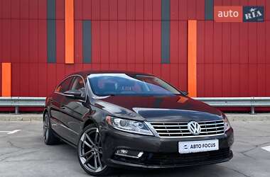 Купе Volkswagen CC / Passat CC 2015 в Киеве