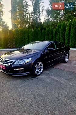 Купе Volkswagen CC / Passat CC 2011 в Києві
