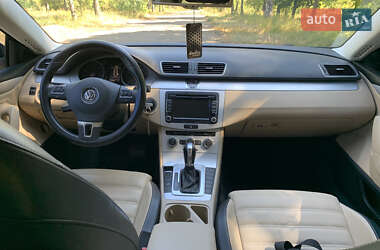 Купе Volkswagen CC / Passat CC 2012 в 