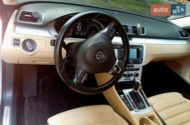 Купе Volkswagen CC / Passat CC 2012 в 