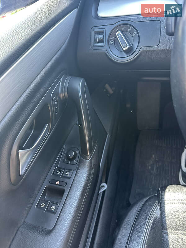 Купе Volkswagen CC / Passat CC 2012 в Киеве