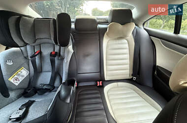 Купе Volkswagen CC / Passat CC 2012 в 