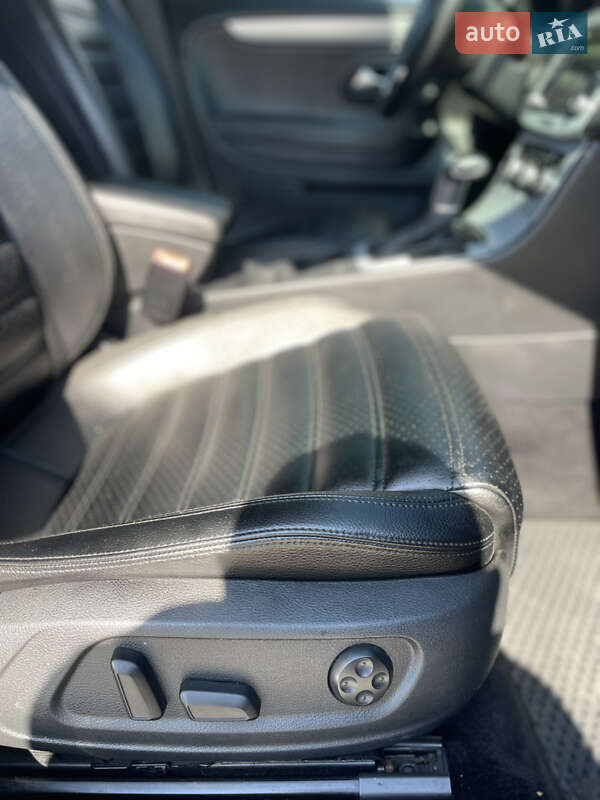 Купе Volkswagen CC / Passat CC 2010 в Луцьку
