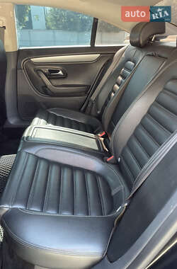 Купе Volkswagen CC / Passat CC 2010 в 