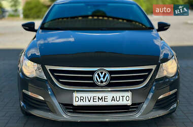 Купе Volkswagen CC / Passat CC 2011 в 