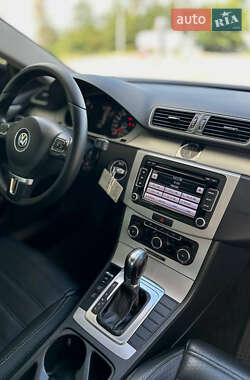 Купе Volkswagen CC / Passat CC 2011 в 