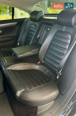 Купе Volkswagen CC / Passat CC 2011 в 