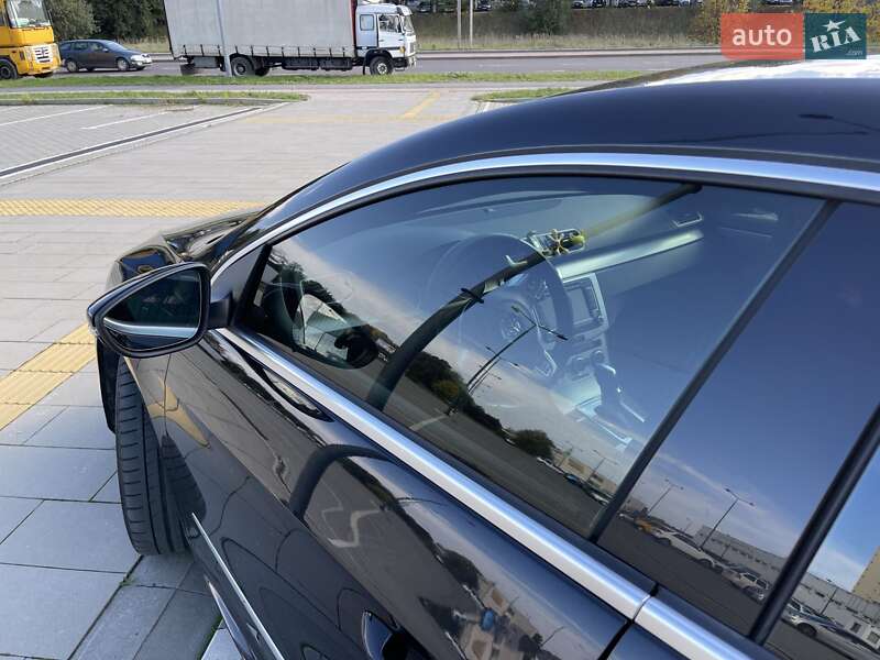 Купе Volkswagen CC / Passat CC 2013 в Львові