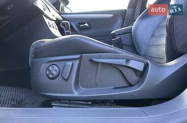 Купе Volkswagen CC / Passat CC 2013 в 