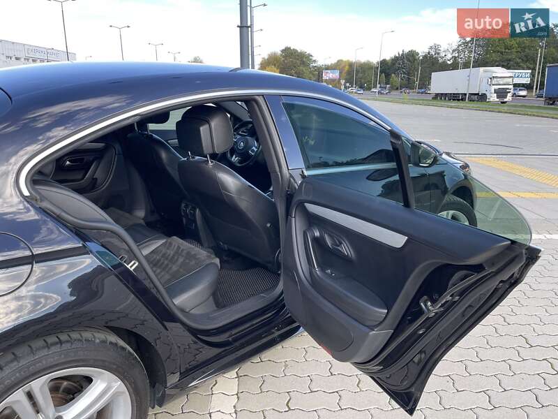 Купе Volkswagen CC / Passat CC 2013 в Львові