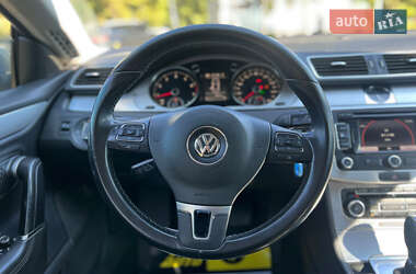 Купе Volkswagen CC / Passat CC 2011 в 