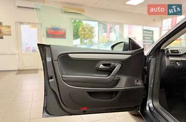 Купе Volkswagen CC / Passat CC 2014 в 