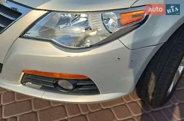 Купе Volkswagen CC / Passat CC 2011 в 