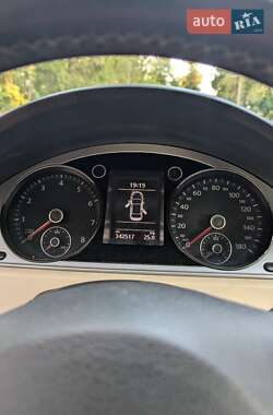 Купе Volkswagen CC / Passat CC 2011 в 