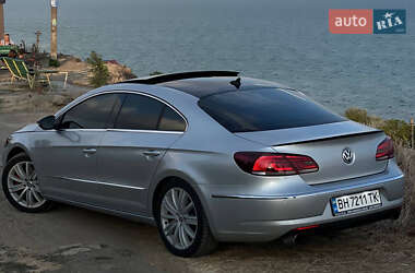 Купе Volkswagen CC / Passat CC 2012 в 