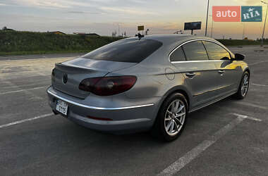 Купе Volkswagen CC / Passat CC 2010 в Львове