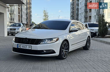 Купе Volkswagen CC / Passat CC 2012 в 