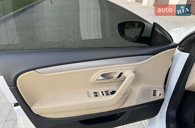 Купе Volkswagen CC / Passat CC 2012 в 
