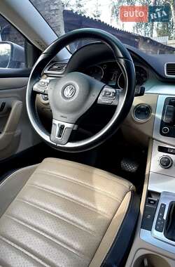 Купе Volkswagen CC / Passat CC 2014 в 