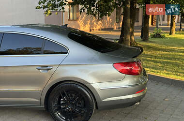 Купе Volkswagen CC / Passat CC 2010 в  фото 17 Купе Volkswagen CC / Passat CC 2010 в