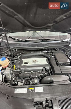 Купе Volkswagen CC / Passat CC 2015 в 