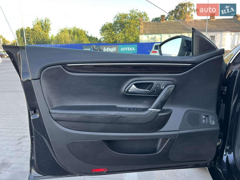 Купе Volkswagen CC / Passat CC 2014 в Виннице