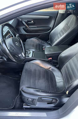 Купе Volkswagen CC / Passat CC 2012 в 