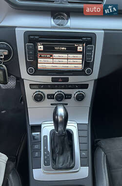 Купе Volkswagen CC / Passat CC 2012 в 