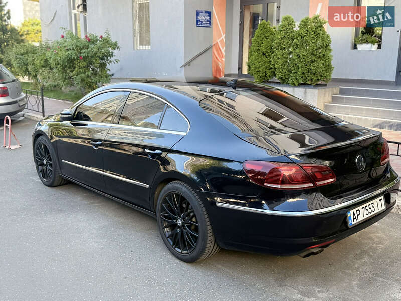 Купе Volkswagen CC / Passat CC 2015 в Києві