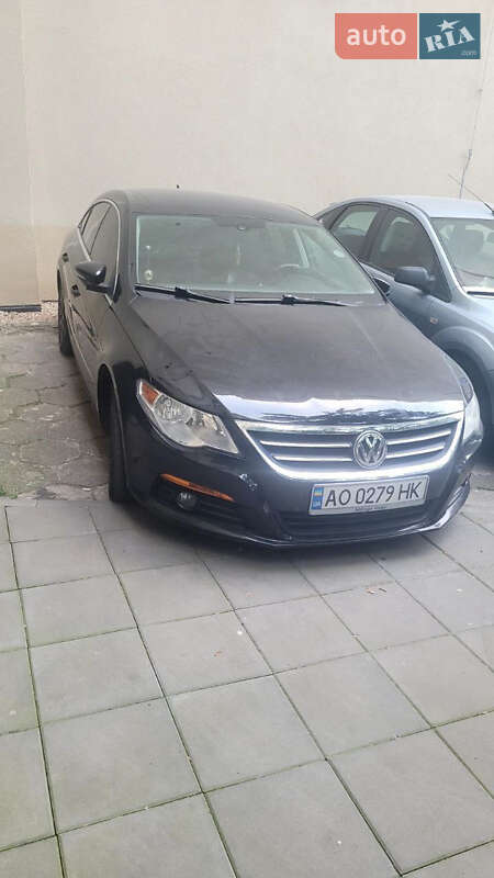 Купе Volkswagen CC / Passat CC 2010 в Иршаве