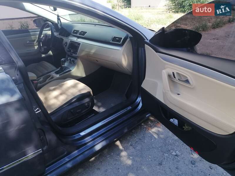 Купе Volkswagen CC / Passat CC 2013 в Днепре