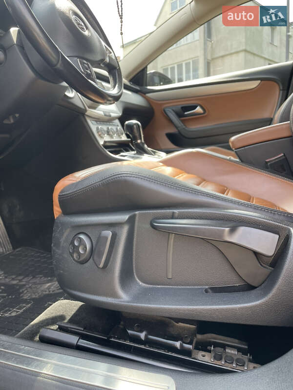 Купе Volkswagen CC / Passat CC 2012 в Тернополе