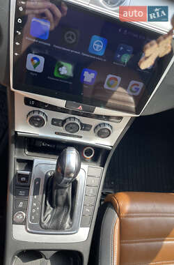 Купе Volkswagen CC / Passat CC 2012 в 