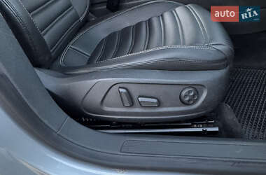 Купе Volkswagen CC / Passat CC 2010 в 