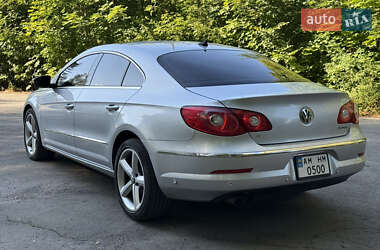 Купе Volkswagen CC / Passat CC 2011 в 