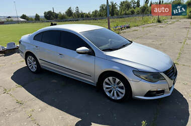 Купе Volkswagen CC / Passat CC 2011 в 