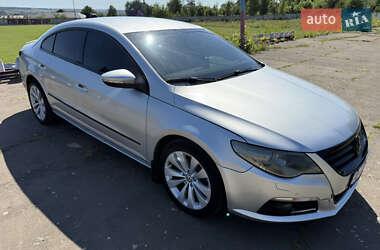 Купе Volkswagen CC / Passat CC 2011 в 