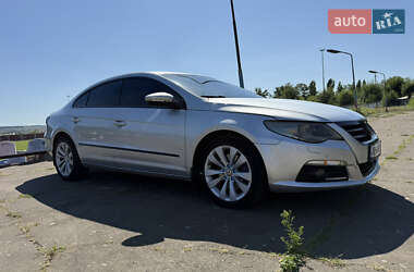 Купе Volkswagen CC / Passat CC 2011 в 